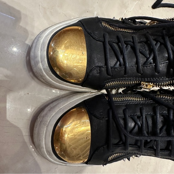 Giuseppe Zanotti High Top Sneakers - Picture 2 of 6